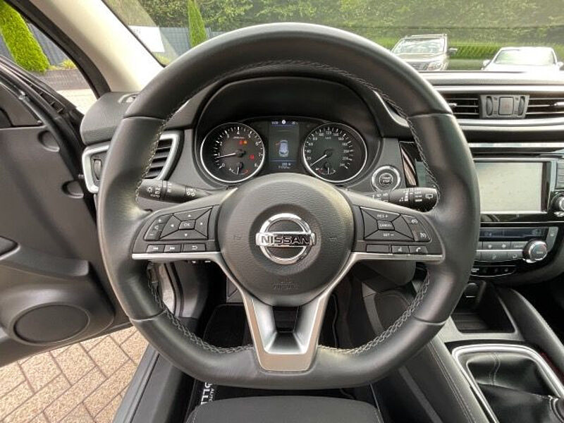 Nissan Qashqai 1.3DIG-T Zama Navi AVM-Kamera SH PGD 1.H