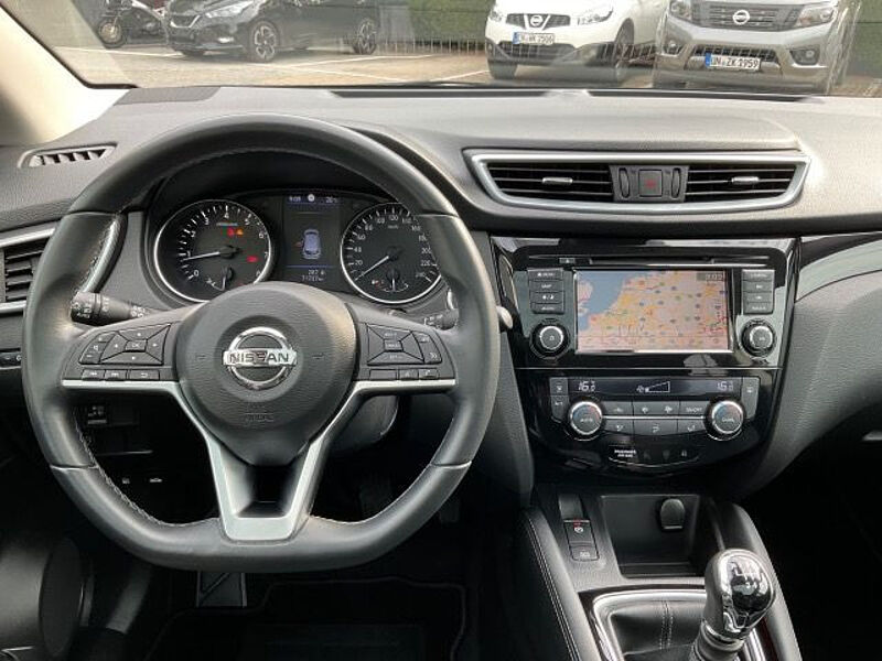 Nissan Qashqai 1.3DIG-T Zama Navi AVM-Kamera SH PGD 1.H