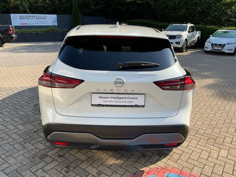 Nissan Qashqai 1.3MHEV N-Connecta Navi AVM-Kamera WP BP