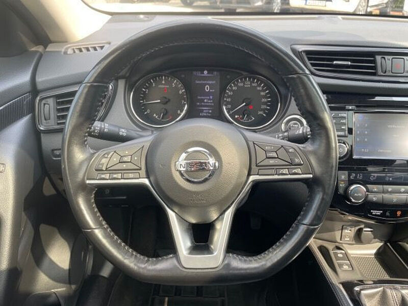 Nissan X-Trail 1.6 DIG-T N-Connecta Navi AVM PGD SH LED