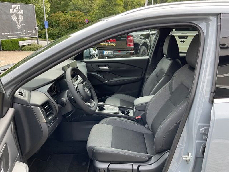 Nissan Qashqai N-Connecta 1.3 MHEV Xtronic Winter Komfort