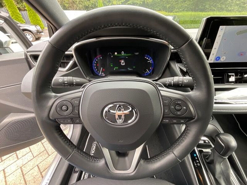 Toyota Corolla 2.0 Hybrid Team D Bi-LED Technik Navi SH