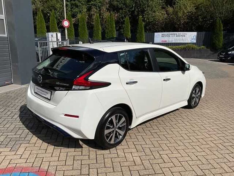 Nissan Leaf 40kWh Acenta Navi Kamera Alu Klimaautomatik