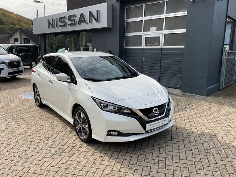 Nissan Leaf 40kWh Tekna Leder SH BOSE Navi AVM ProPilot