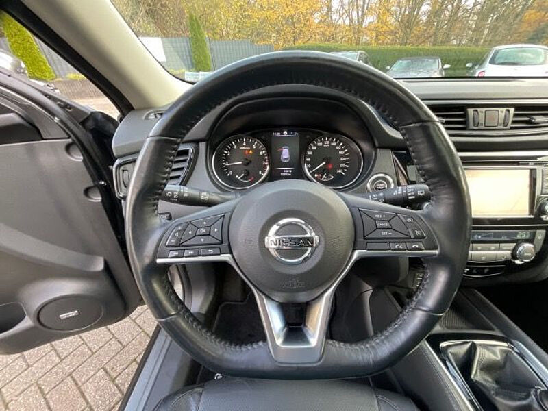 Nissan X-Trail 1.6 DIG-T Tekna Leder BOSE Panoramadach