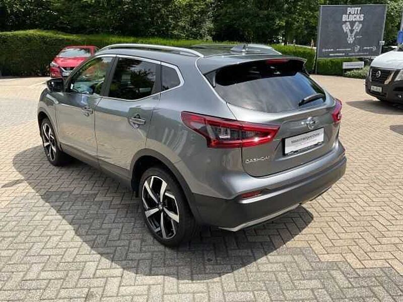 Nissan Qashqai 1.6DIG-T Tekna+ Nappa-Leder BOSE Navi 1H